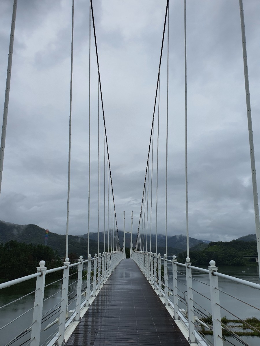 부항댐출렁다리